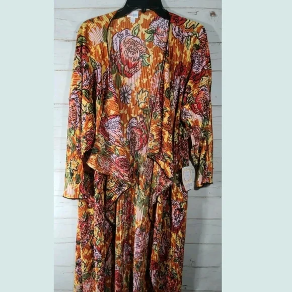 LuLaRoe Orange and Pink Floral Tunic - Picture 3 of 8